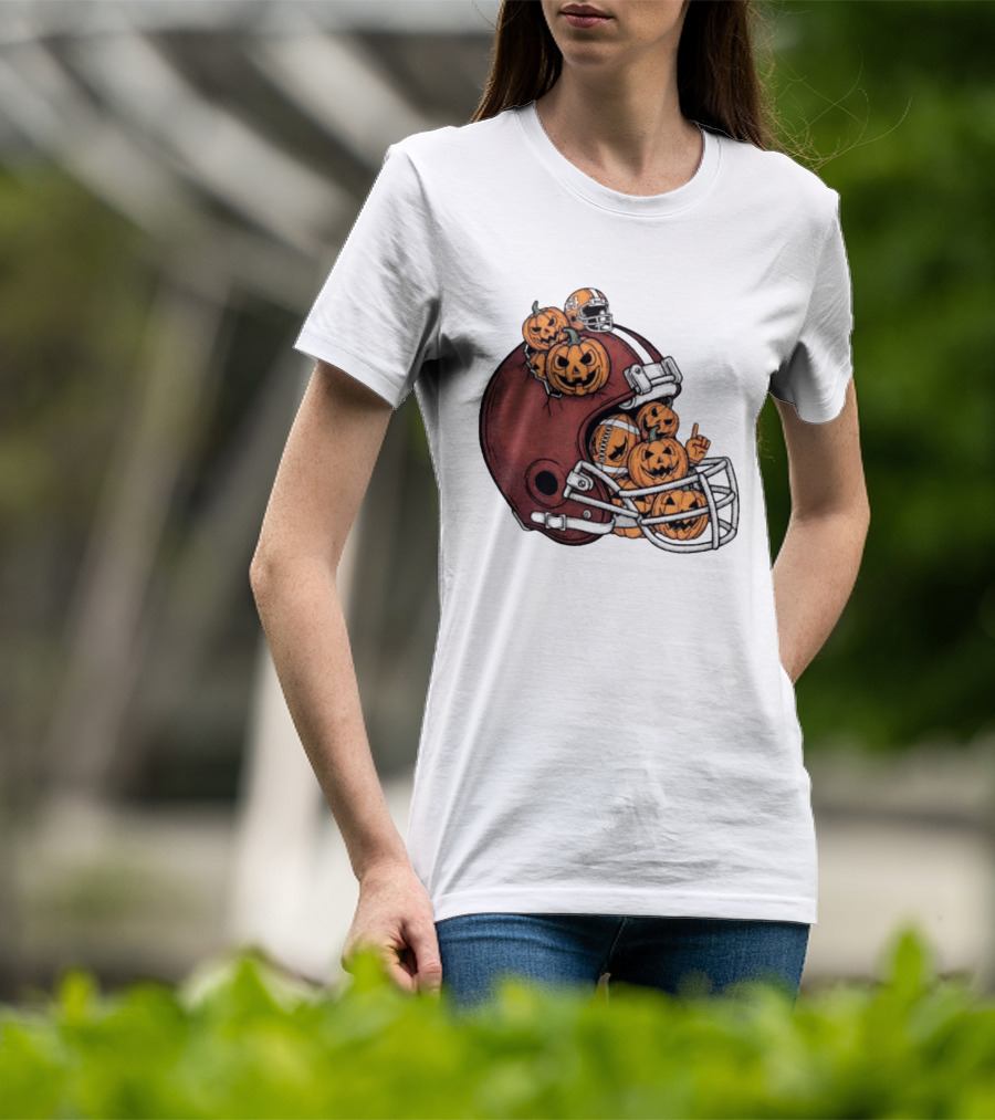 Cleveland Browns Halloween Pumpkin Football Helmet T-Shirt