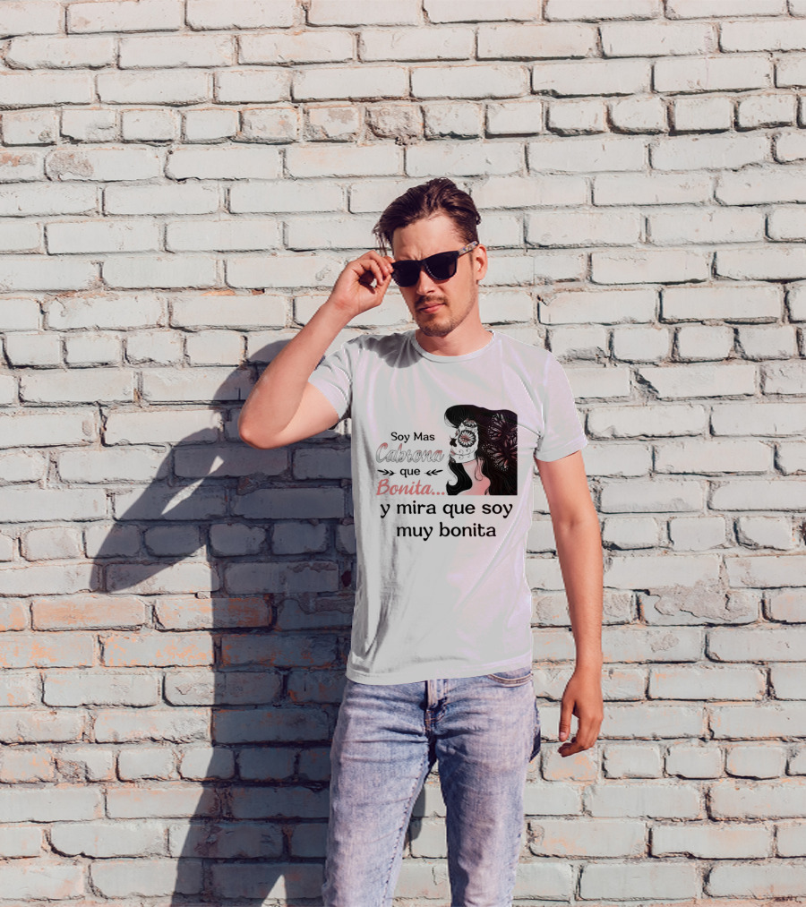 Soy Mas Cabrona Que Bonita Y Mira Que Soy Muy Bonita Girl Butterfly Image T-Shirt