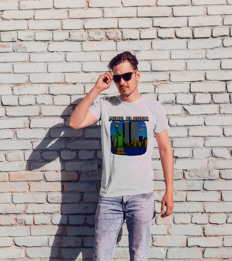 Mine Eleven Pixel City Statue Vector World Twin Towers Scene T-Shirt