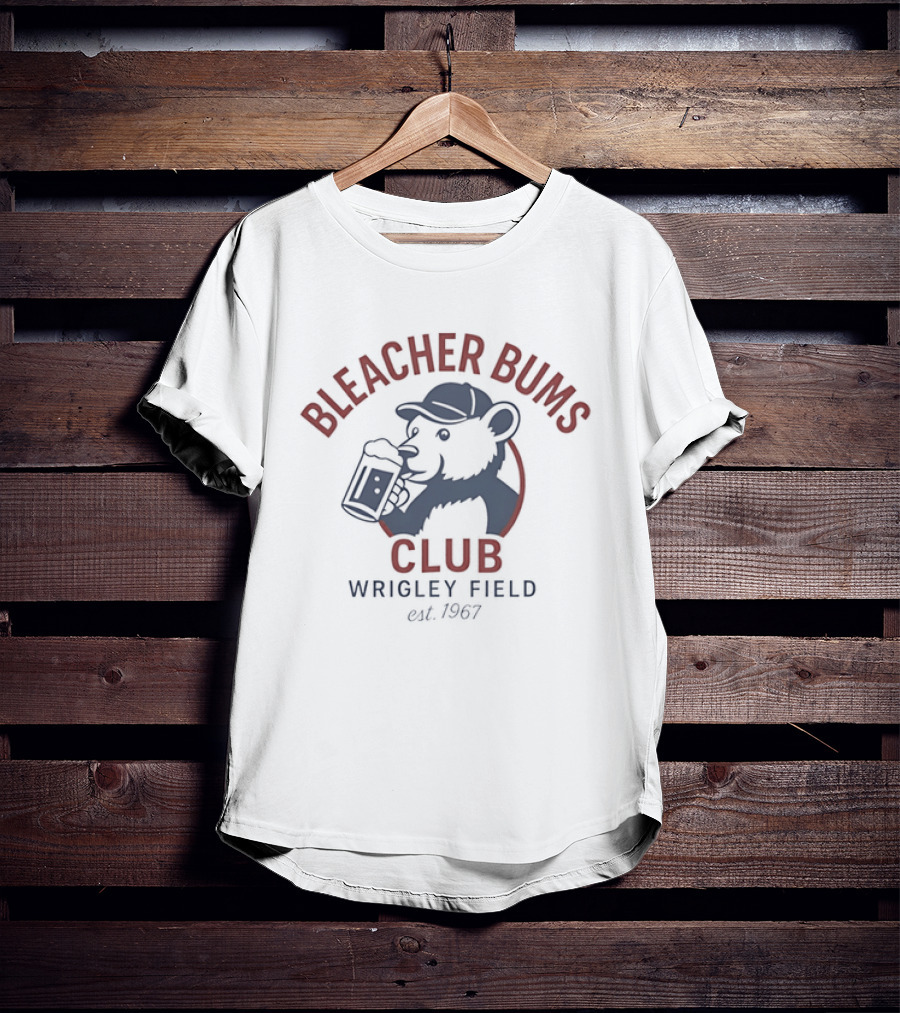 Bleacher Bums Club Wrigley Field Est 1967 Bear Drinking Beer Baseball Fan T-Shirt