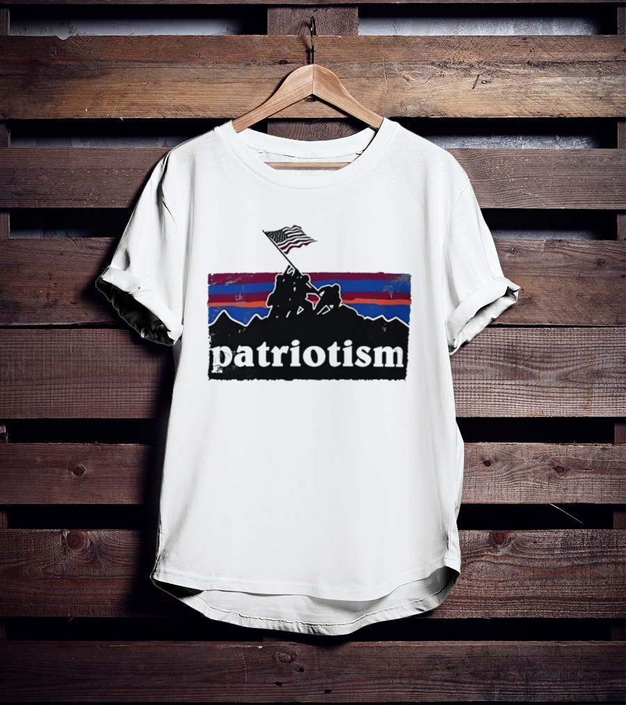 Patriotism Distressed Iwo Jima Flag Raising Retro Stripes T-Shirt