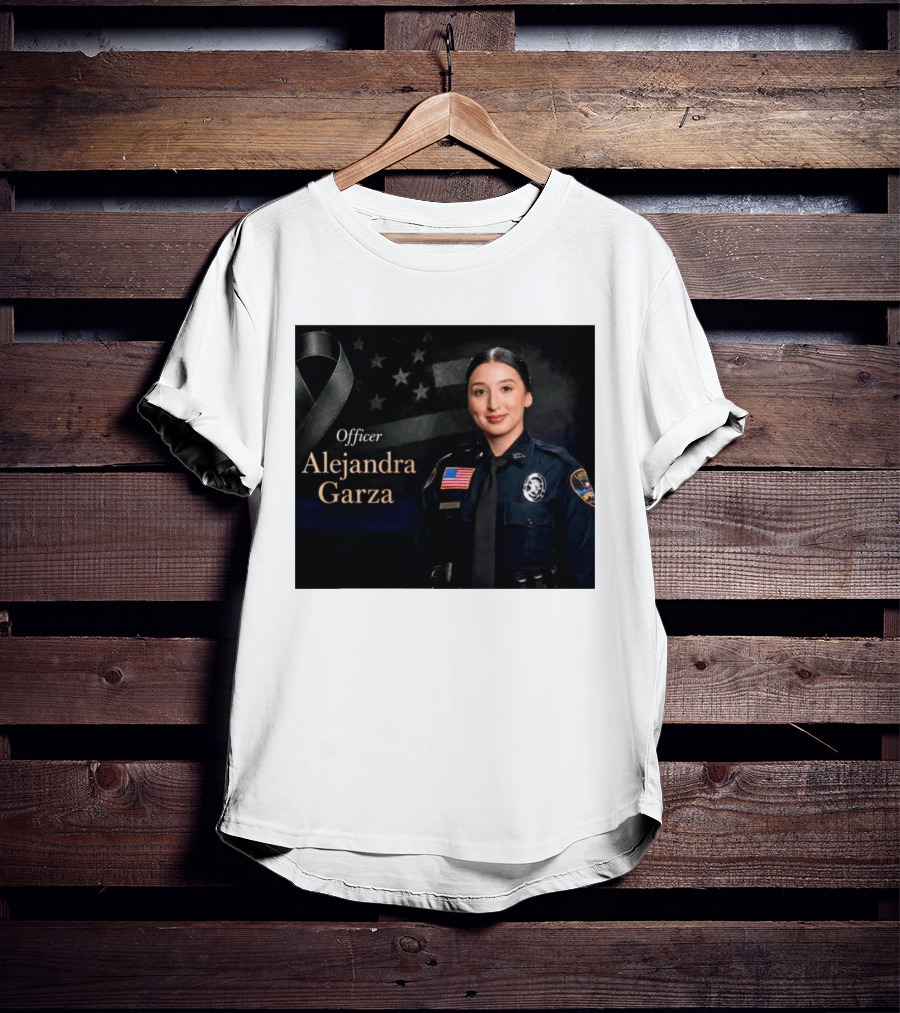 Officer Alejandra Garza Memorial Tribute With Flag And Ribbon T-Shirt
