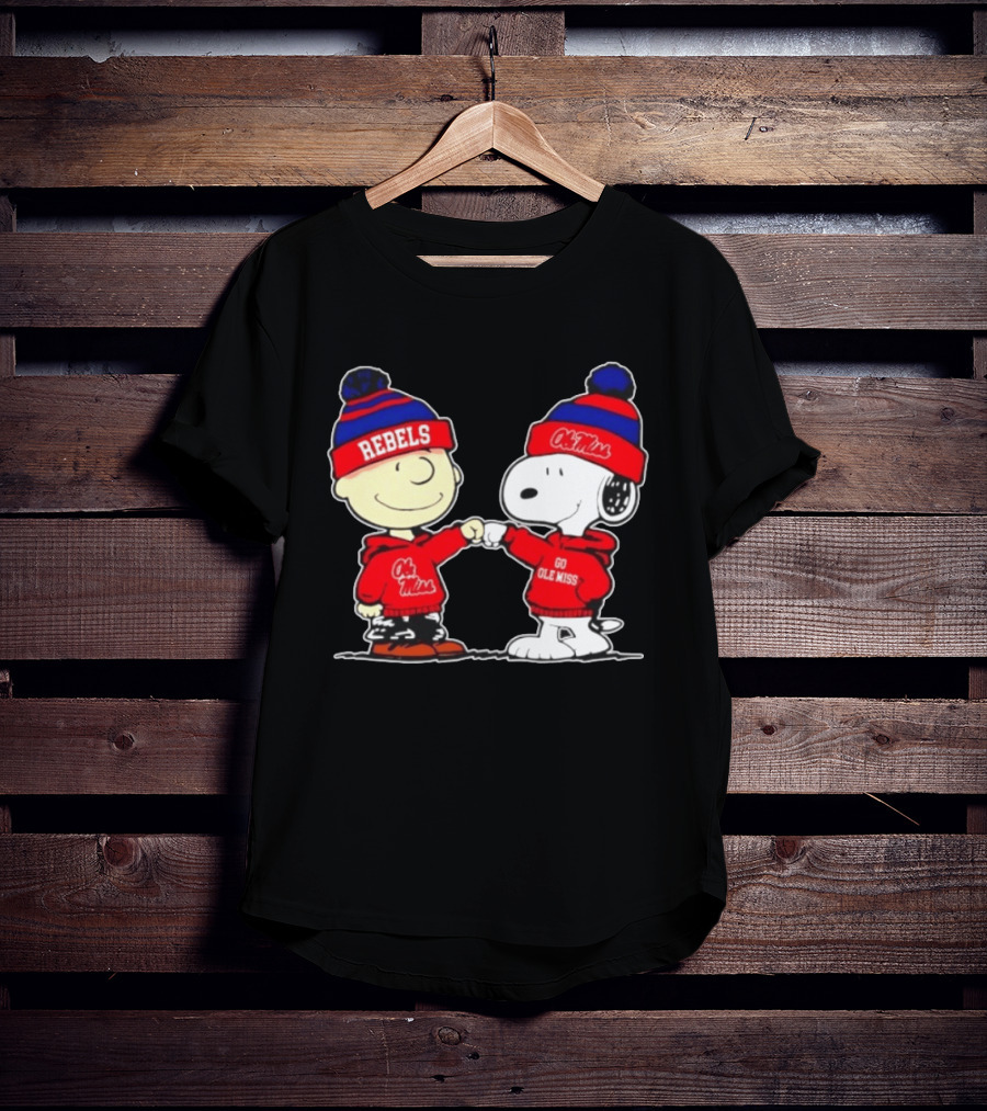 Ole Miss Rebels Snoopy Charlie Brown Fist Bump Go Ole Miss T-Shirt