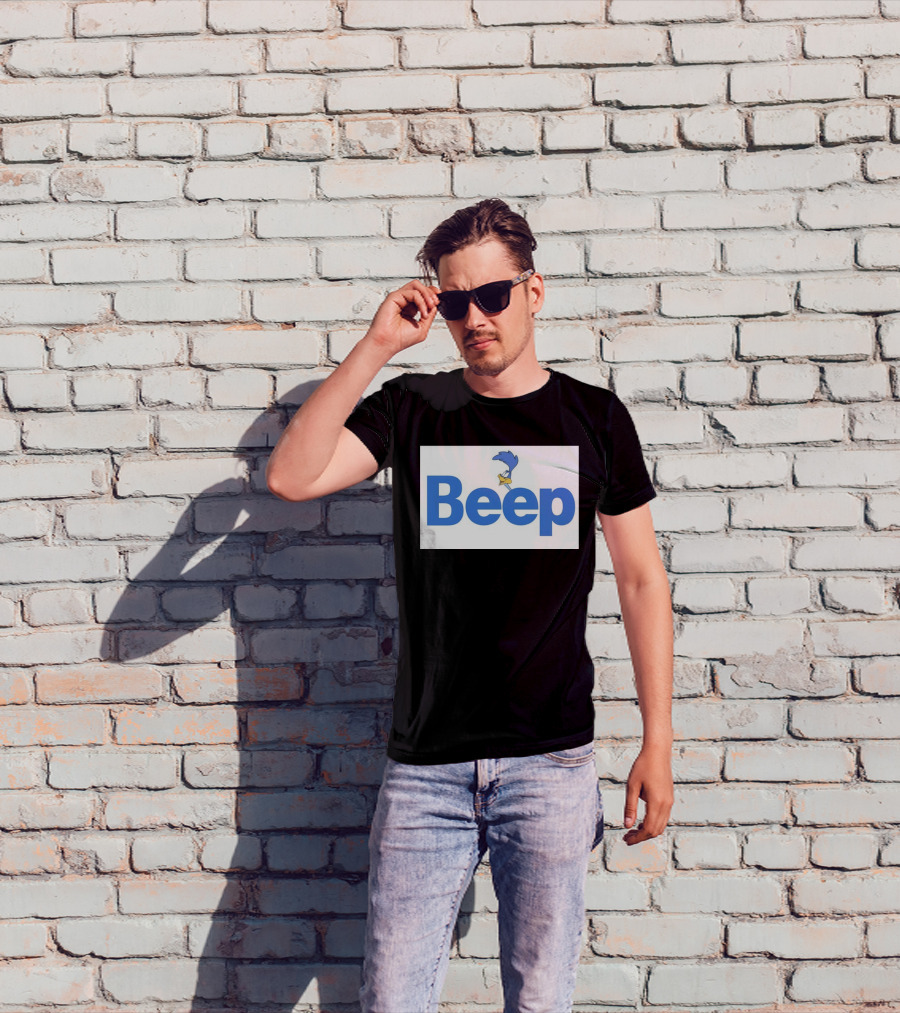 Looney Tunes Road Runner Beep Text Featuring Iconic Cartoon T-Shirt