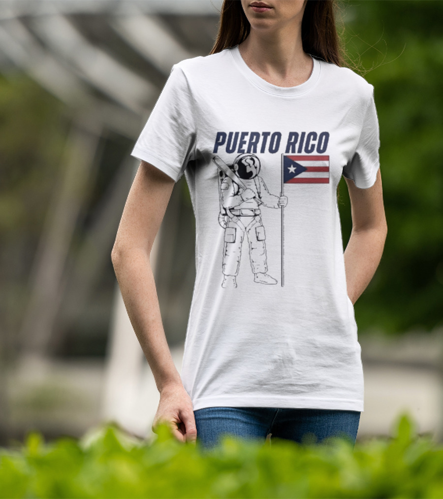 PUERTO RICO Astronaut Holding Baseball Bat Puerto Rican Flag T-Shirt