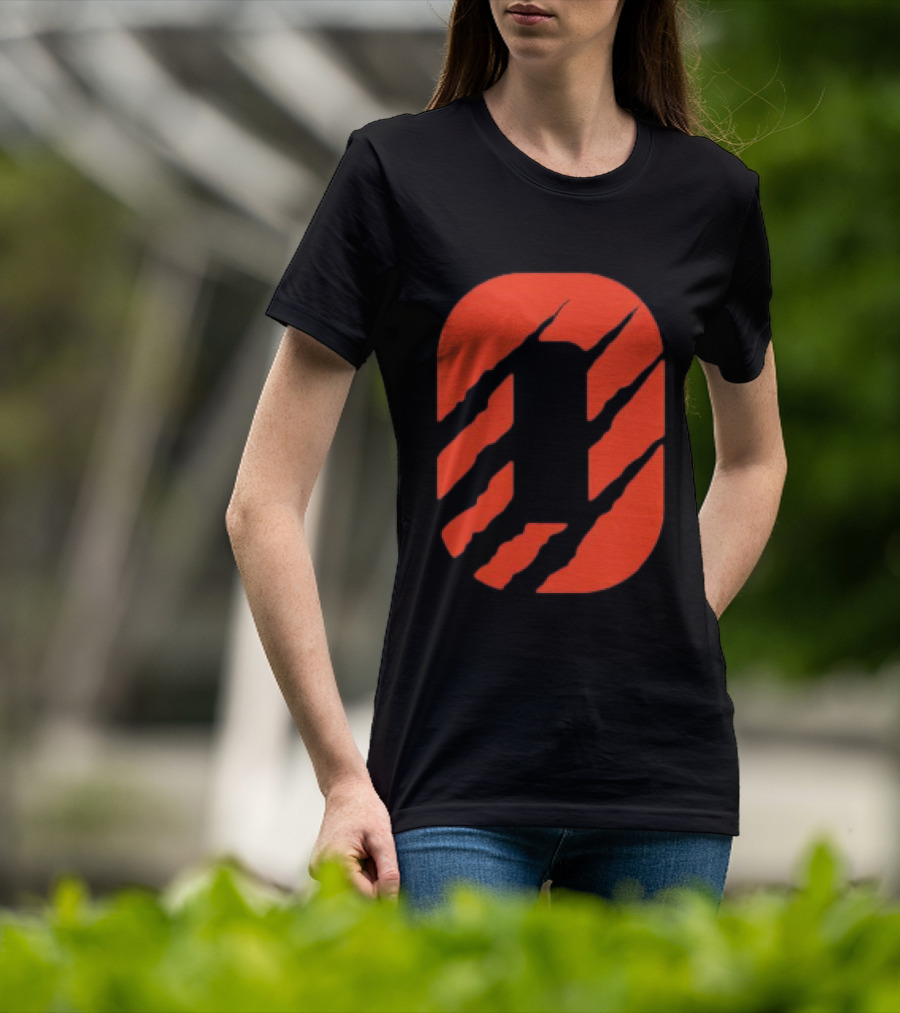 Cincinnati Bengals Clawed Stripes T-Shirt