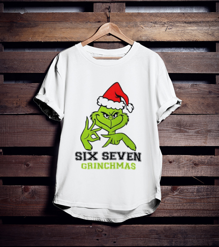 Grinch Santa Hat Six Seven Grinchmas Christmas 2025 Festive T-Shirt