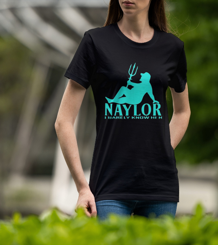 Naylor I Barely Know Her Mariners Trident Pose T-Shirt