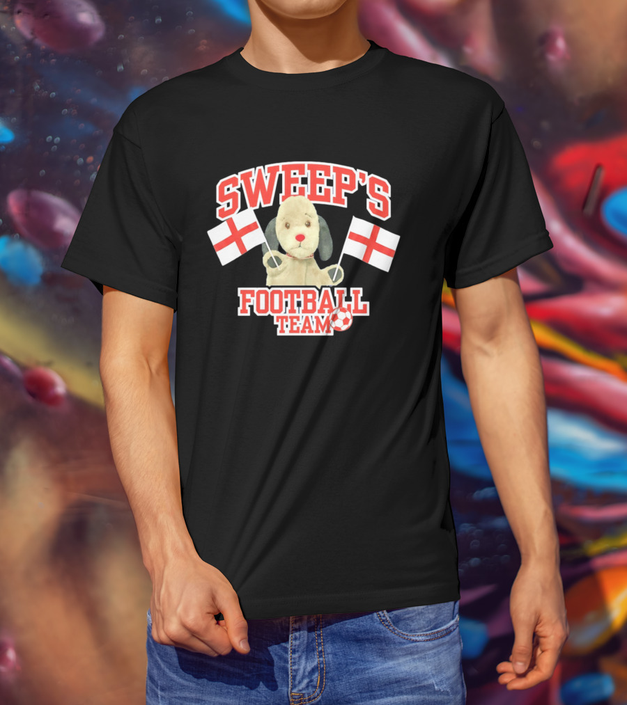 Sweep's Football Team Puppet Children's TV England Flags T-Shirt