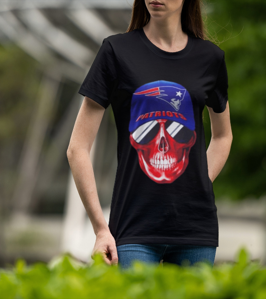 New England Patriots Cap Skull Smiling For Fans T-Shirt