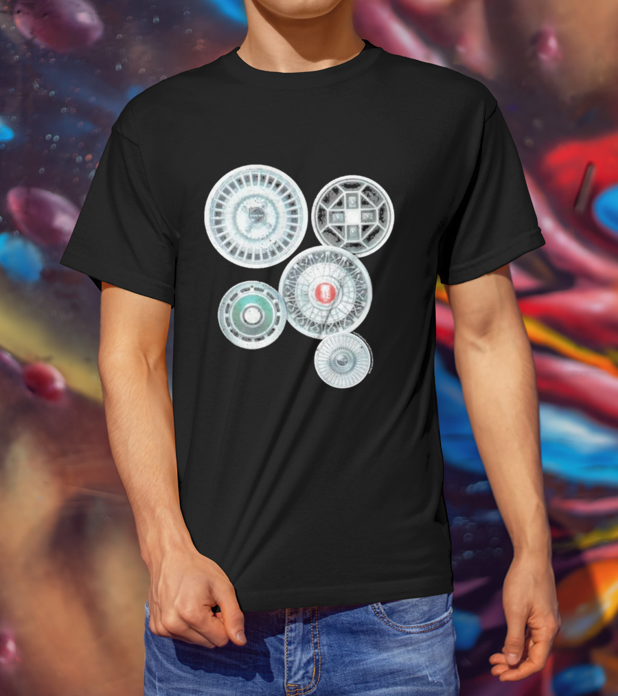 Vintage Ford Hubcaps Collection Classic Car Enthusiast Retro Wheels T-Shirt