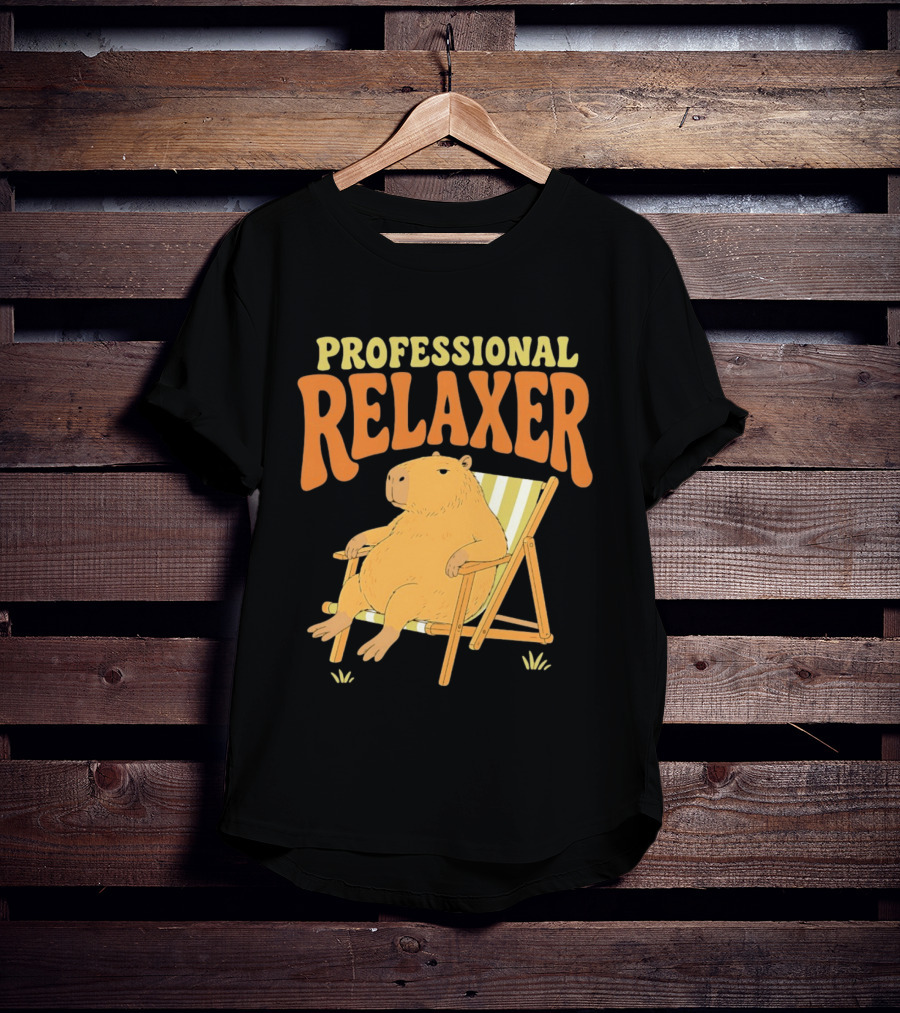 Professional Relaxer Capybara Sitting In Beach Chair T-Shirt