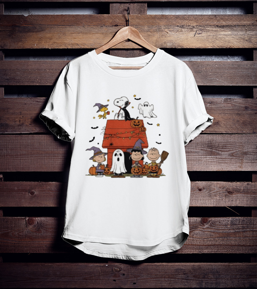 Snoopy Halloween Woodstock Ghost Pumpkins Charlie Brown Lucy 2025 T-Shirt