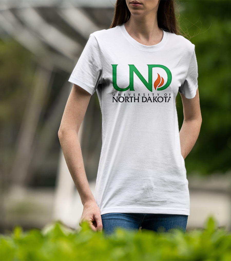 North Dakota Fighting Hawks Patriot USA Flag Charlie Kirk T-Shirt