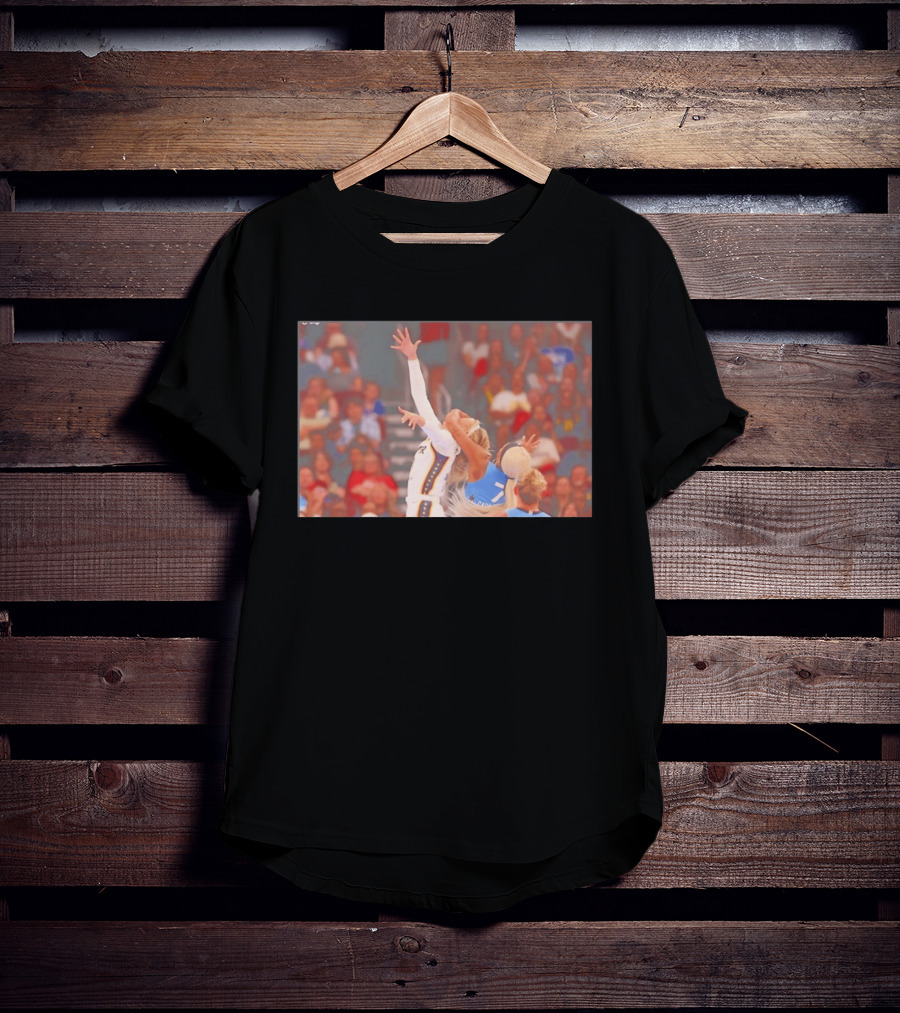 Chennedy Carter 7 Intense Matchup Chicago Sky Vs Indiana Fever Basketball Action T-Shirt