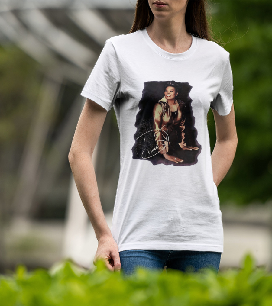 Dionne Warwick Iconic Soul Singer Legend Autographed Image T-Shirt