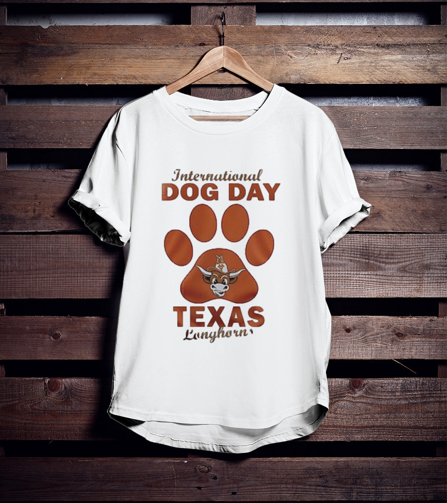 International Dog Day Texas Longhorns Paw Print T-Shirt