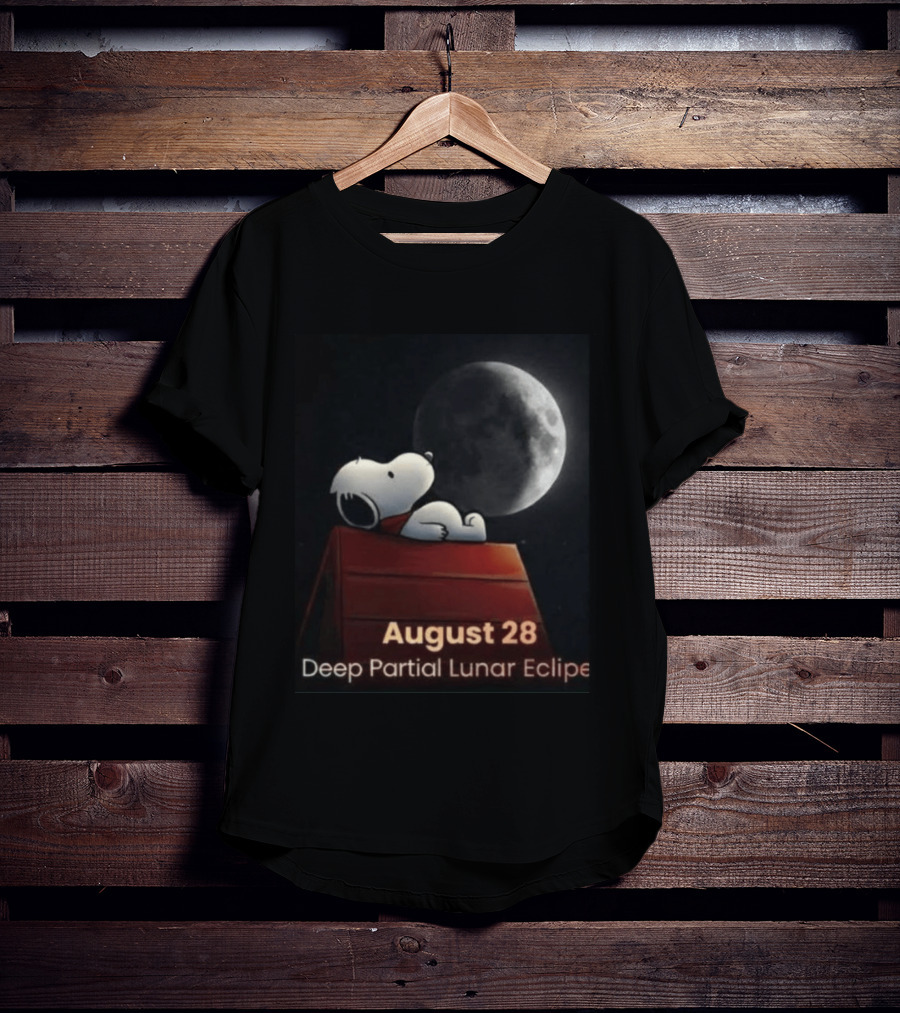 Snoopy August 28 Deep Partial Lunar Eclipse 2026 T-Shirt
