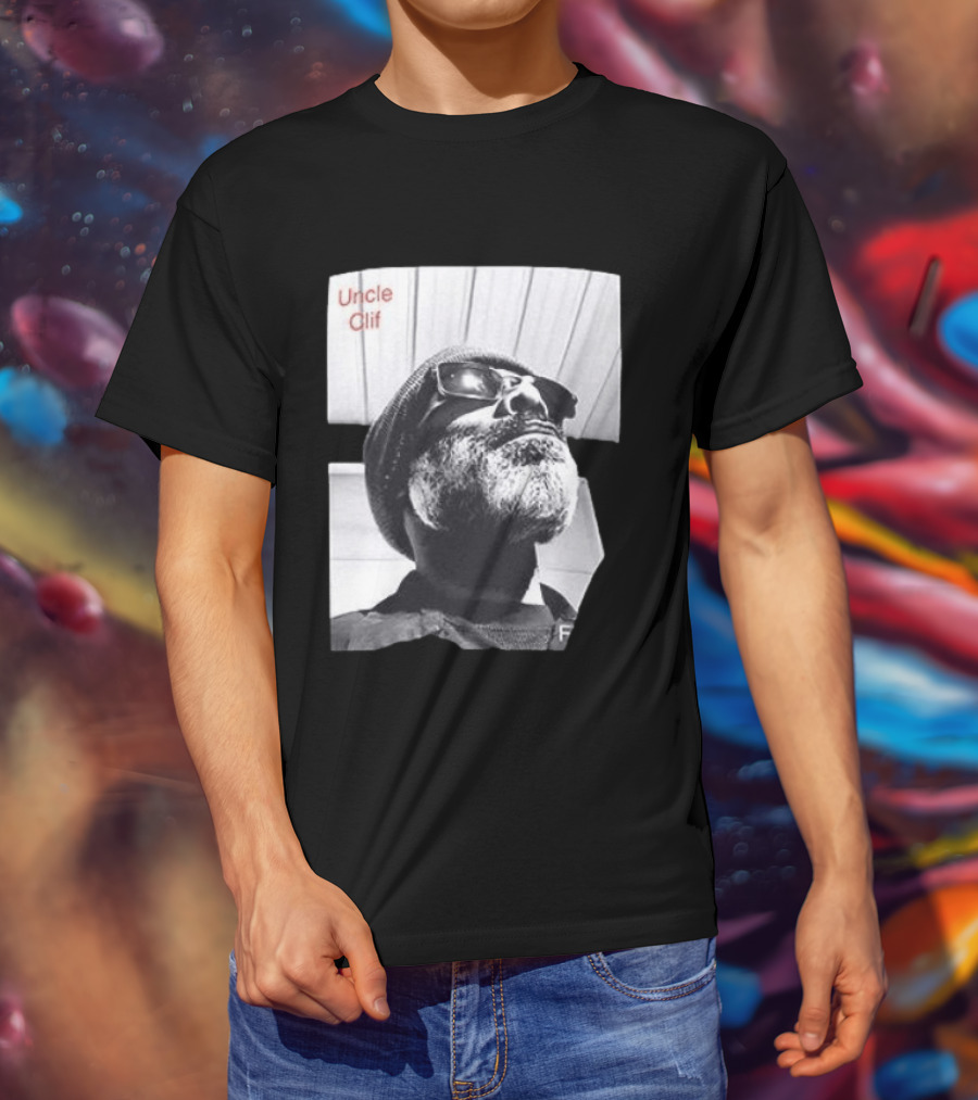 Uncle Clif Bring Back Common Sense Vintage Style Black And White Bearded Man In Sunglasses T-Shirt