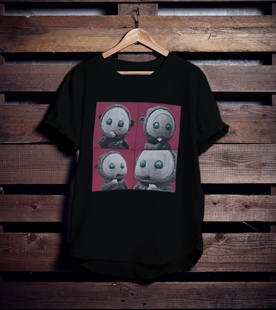 The East Palace Kkeomeoksali Cute Character Art Quadrant T-Shirt