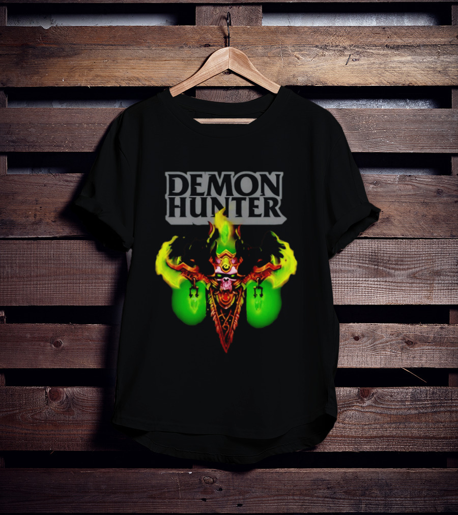 Demon Hunter Skull World Of Warcraft Emblem With Green Flame Accents T-Shirt