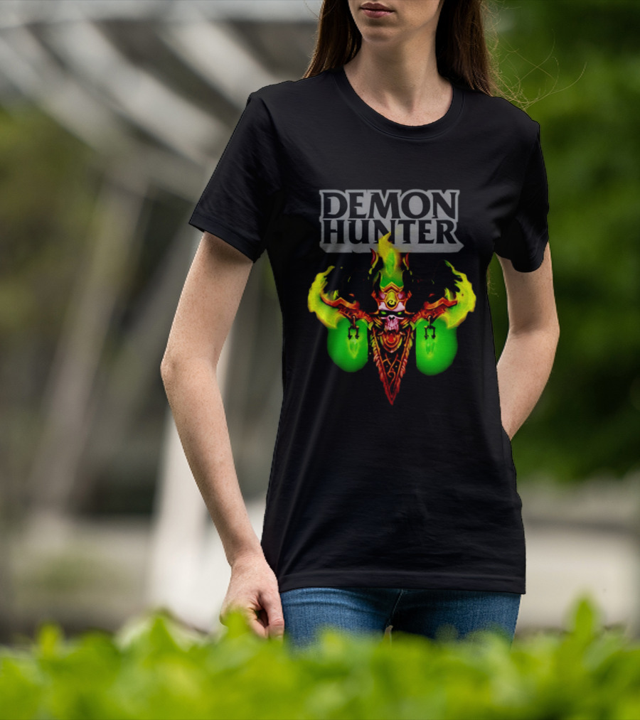 Demon Hunter Skull World Of Warcraft Emblem With Green Flame Accents T-Shirt