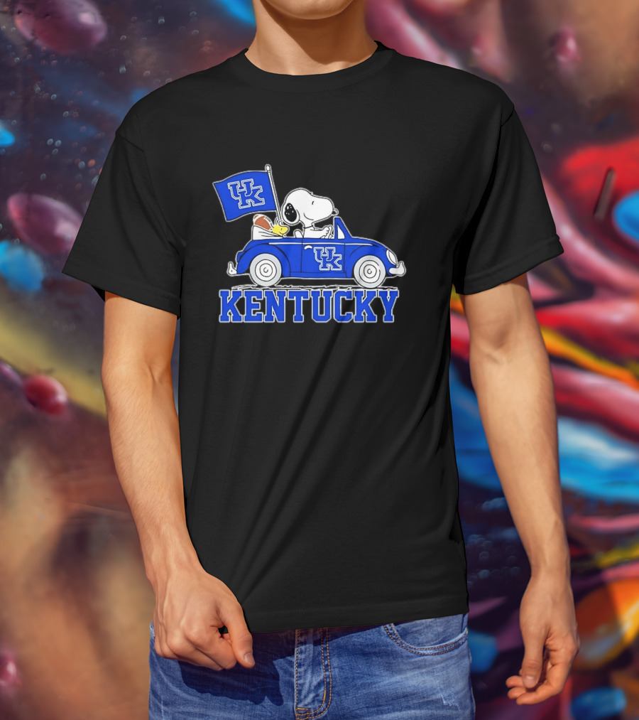 UK Wildcats Snoopy Driving Car With Kentucky Banner T-Shirt