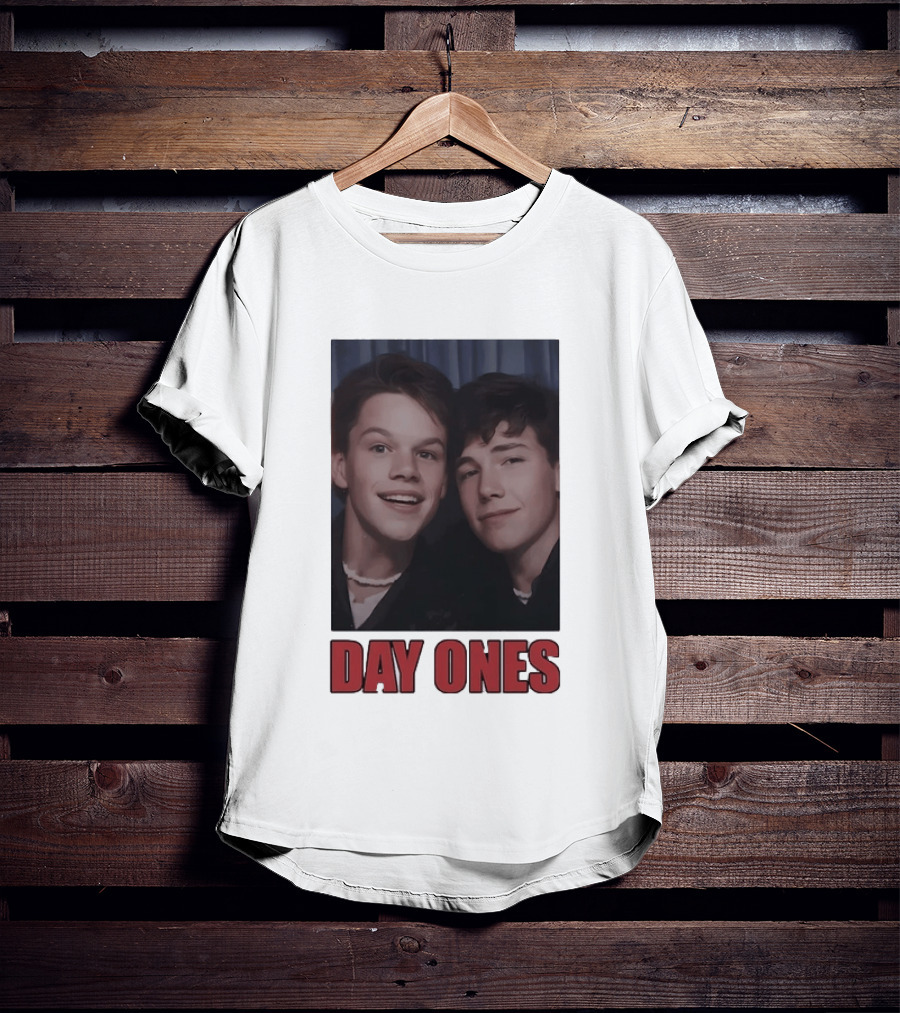 Ben Affleck Matt Damon Day Ones Friends Photobooth Nostalgia T-Shirt