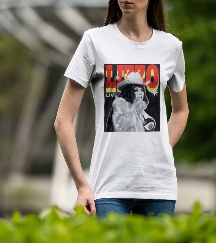 Lizzo Live Houston Mar 06 Texan Style Fur Coat Hat T-Shirt