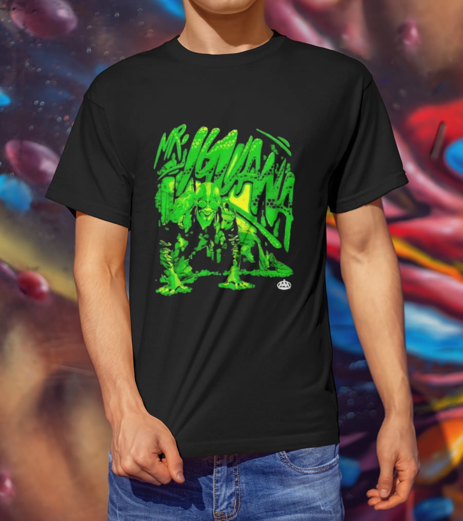 Mr Iguana AAA Lucha Libre Wrestler Crouching Masked Green Creature T-Shirt