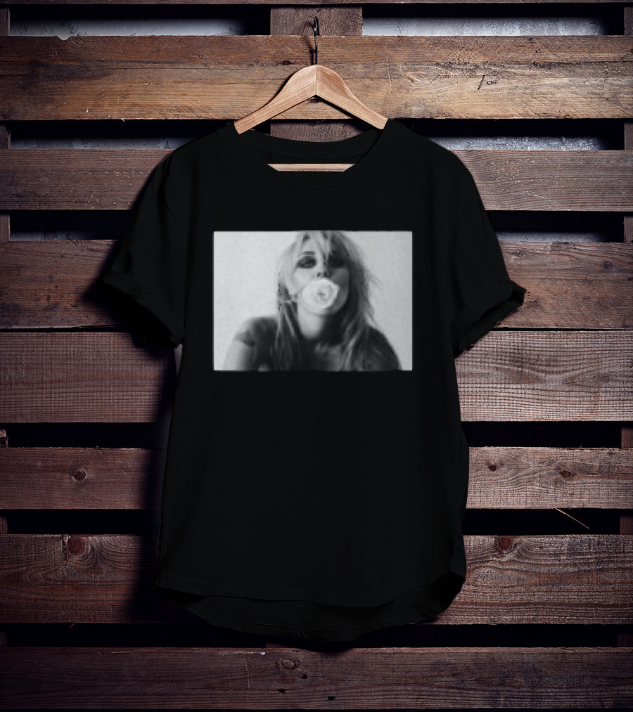 Miley Store Bass Persuades Black Bubblegum Pop T-Shirt