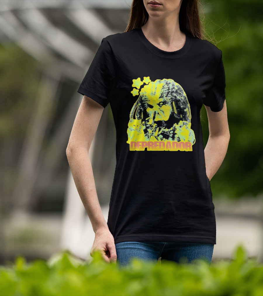Depredador Predator Sci Fi With Kittens And Stars T-Shirt