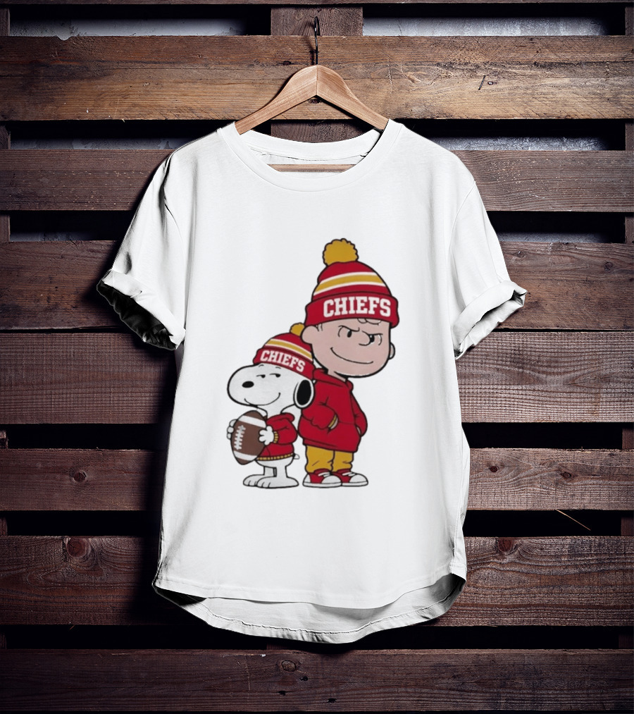 Snoopy And Charlie Brown Chiefs Football Fans Kansas City Chiefs T-Shirt