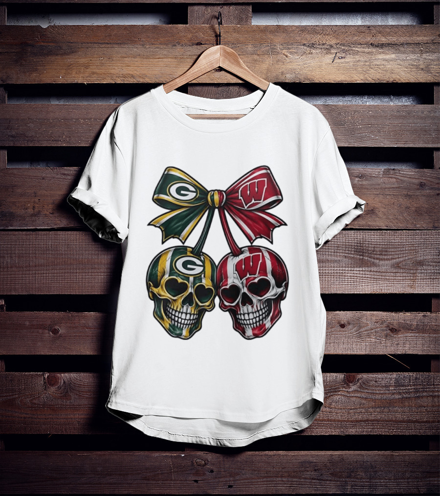 Green Bay Packers Wisconsin Badgers Skulls Bow T-Shirt