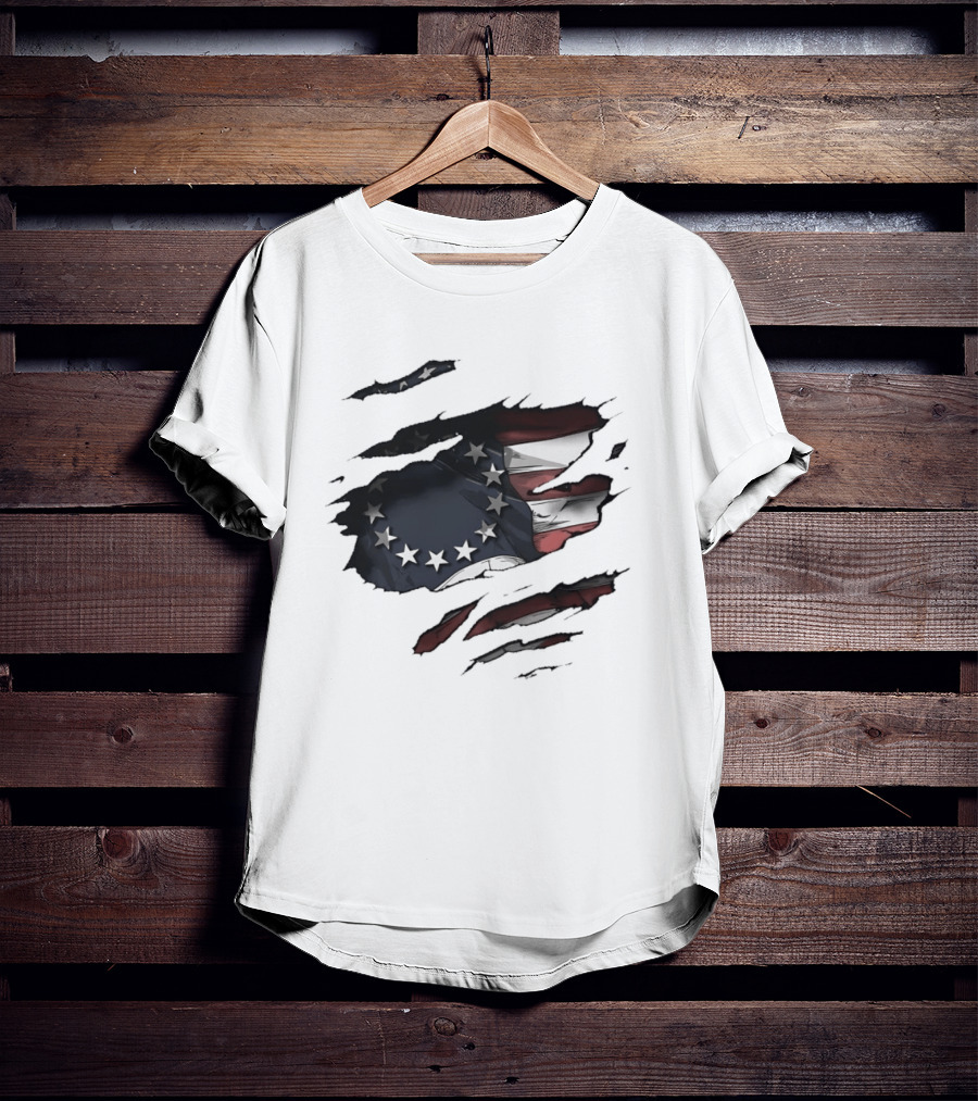 Betsy Ross American Flag Vintage Ripped Effect Patriotic T-Shirt