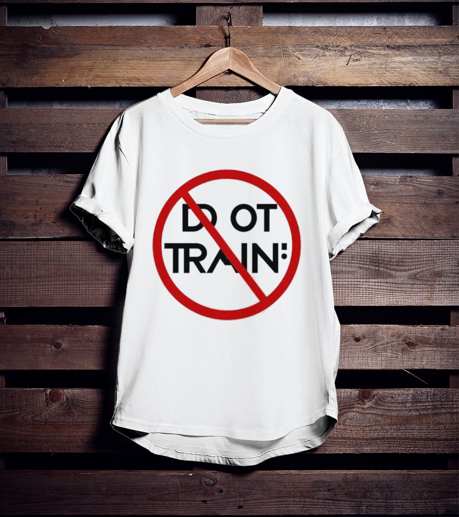 Do Not Train AI Artificial Intelligence Warning T-Shirt