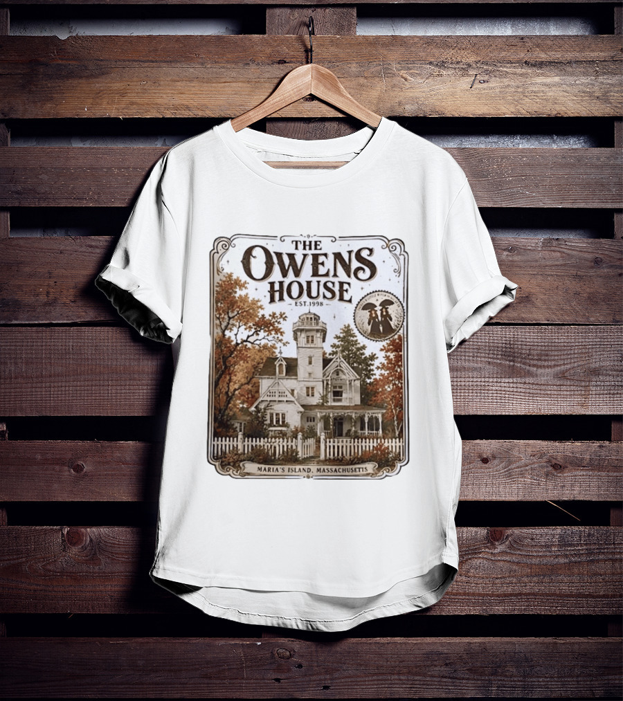 The Owens House Est 1998 Maria's Island Massachusetts Vintage Gothic Mansion T-Shirt