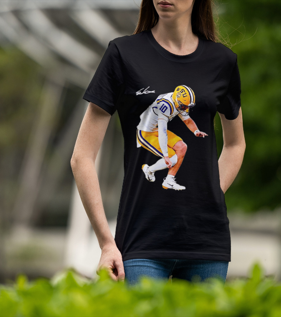 Joe Burrow LSU Tigers Number 10 Football Player Signature T-Shirt