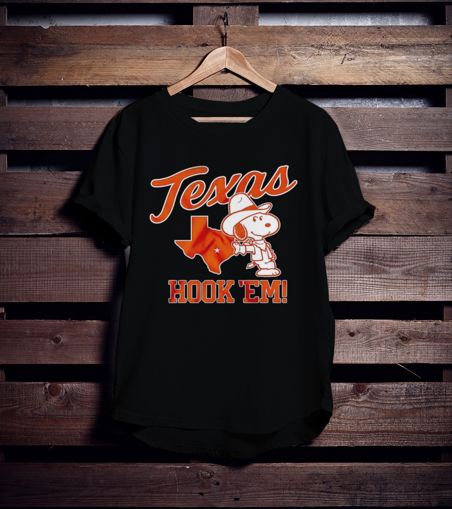 Texas Snoopy Hook 'Em Peanuts Cowboy Spirit T-Shirt