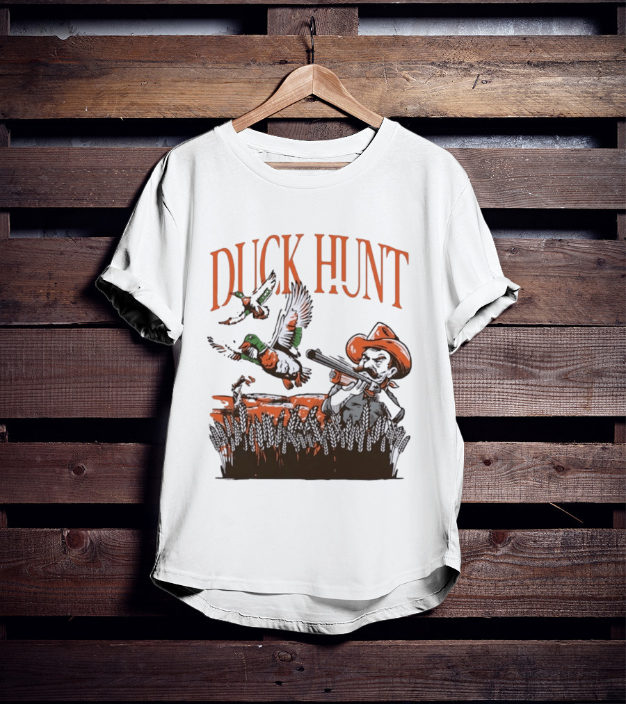 Duck Hunt Hunter Wildlife Outdoors Vintage Cowboy Shooting Scene T-Shirt