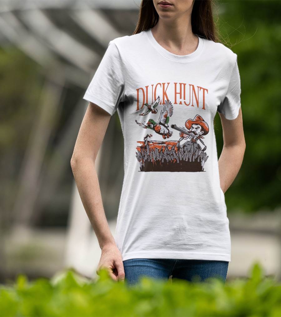 Duck Hunt Hunter Wildlife Outdoors Vintage Cowboy Shooting Scene T-Shirt