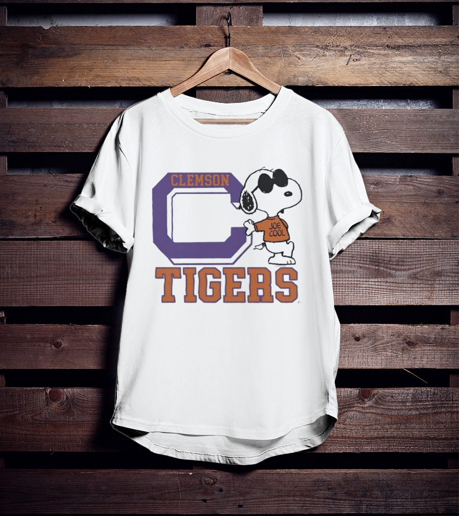 Clemson Tigers Snoopy Joe Cool Peanuts College Sports T-Shirt
