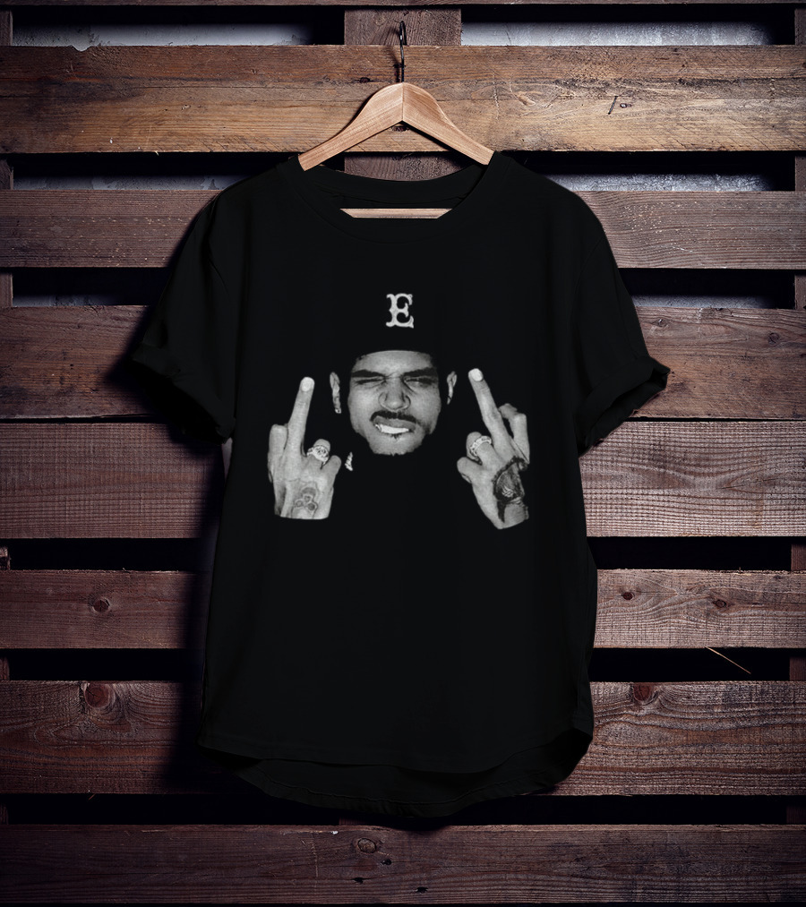 Usher Chris Brown Tour Middle Finger Gesture T-Shirt