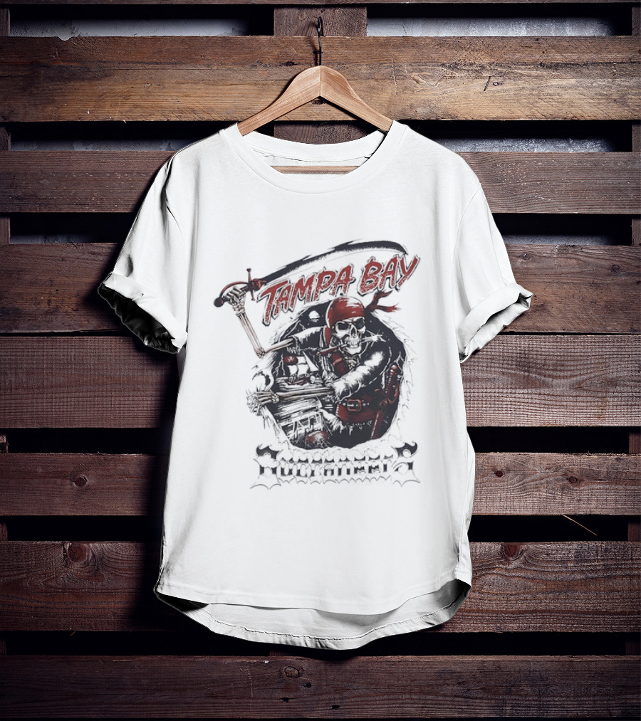 Tampa Bay Buccaneers Skeleton Pirate T-Shirt