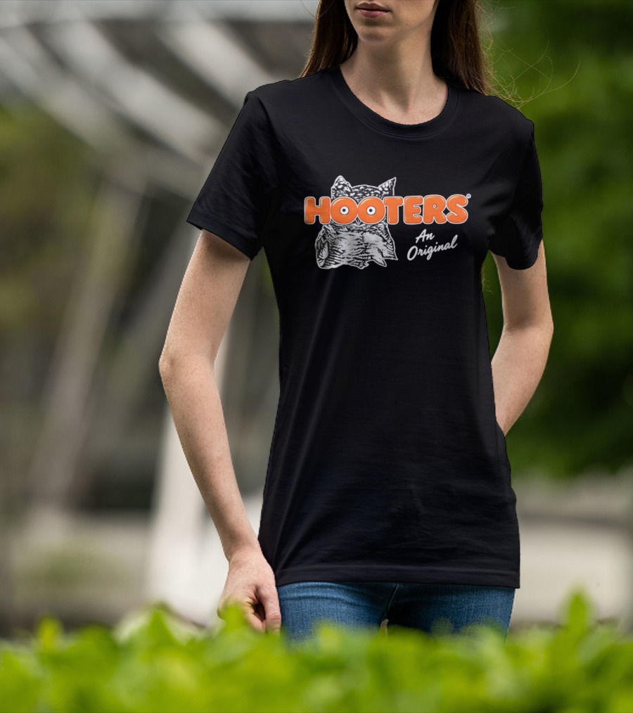 Hooters Owl An Original Restaurant Brand T-Shirt