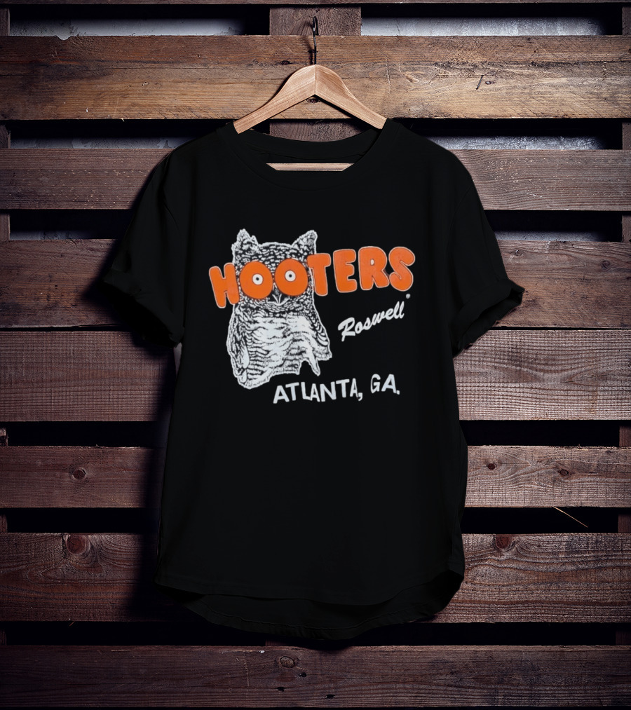 Hooters Roswell Atlanta GA Owl T-Shirt
