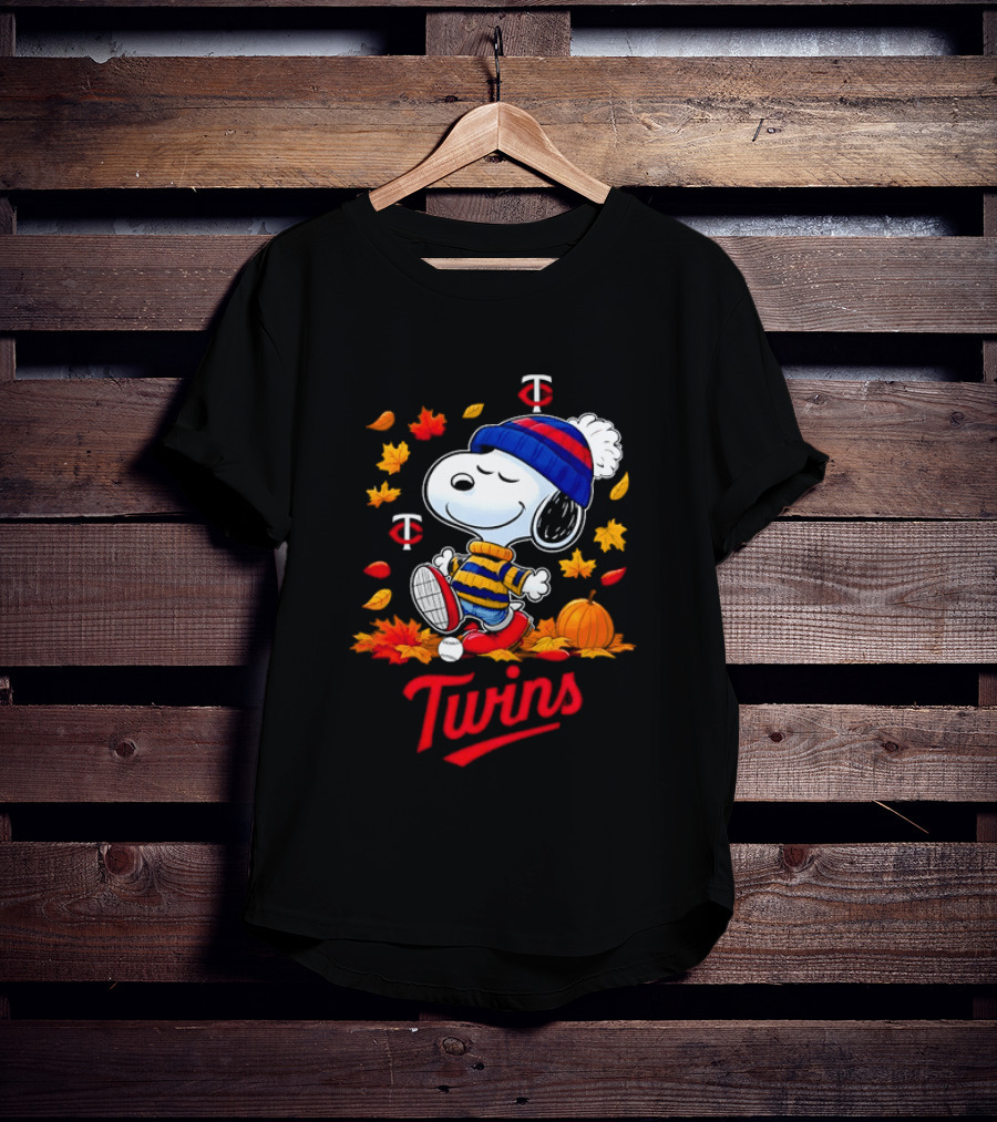 Snoopy Minnesota Twins Autumn Baseball MLB Peanuts Leaves Pumpkin T-Shirt