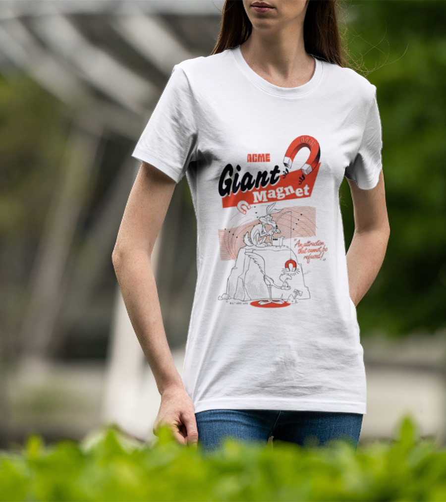 ACME Giant Magnet Wile E Coyote Road Runner Stimulation Speed T-Shirt