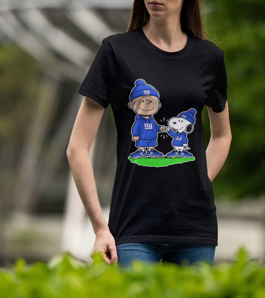 Snoopy And Charlie Brown NY Giants NFL Collaboration T-Shirt