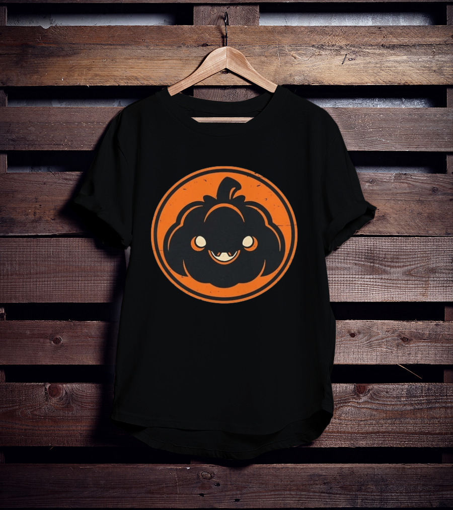 Jack O' Lantern Pumpkin Face Distressed Vintage Halloween Icon Orange Circle T-Shirt
